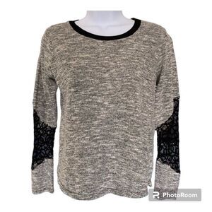 Aquamar Heathered Gray and Black Long Sleeve Blouse